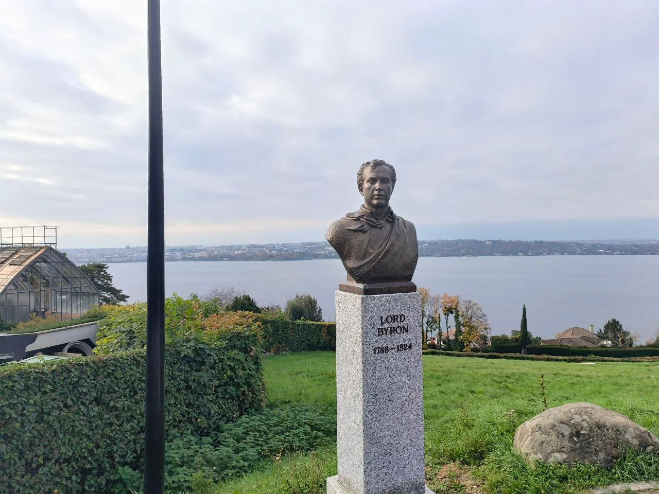 Atmosphere at Pré Byron, La Capite Geneva — travel photo