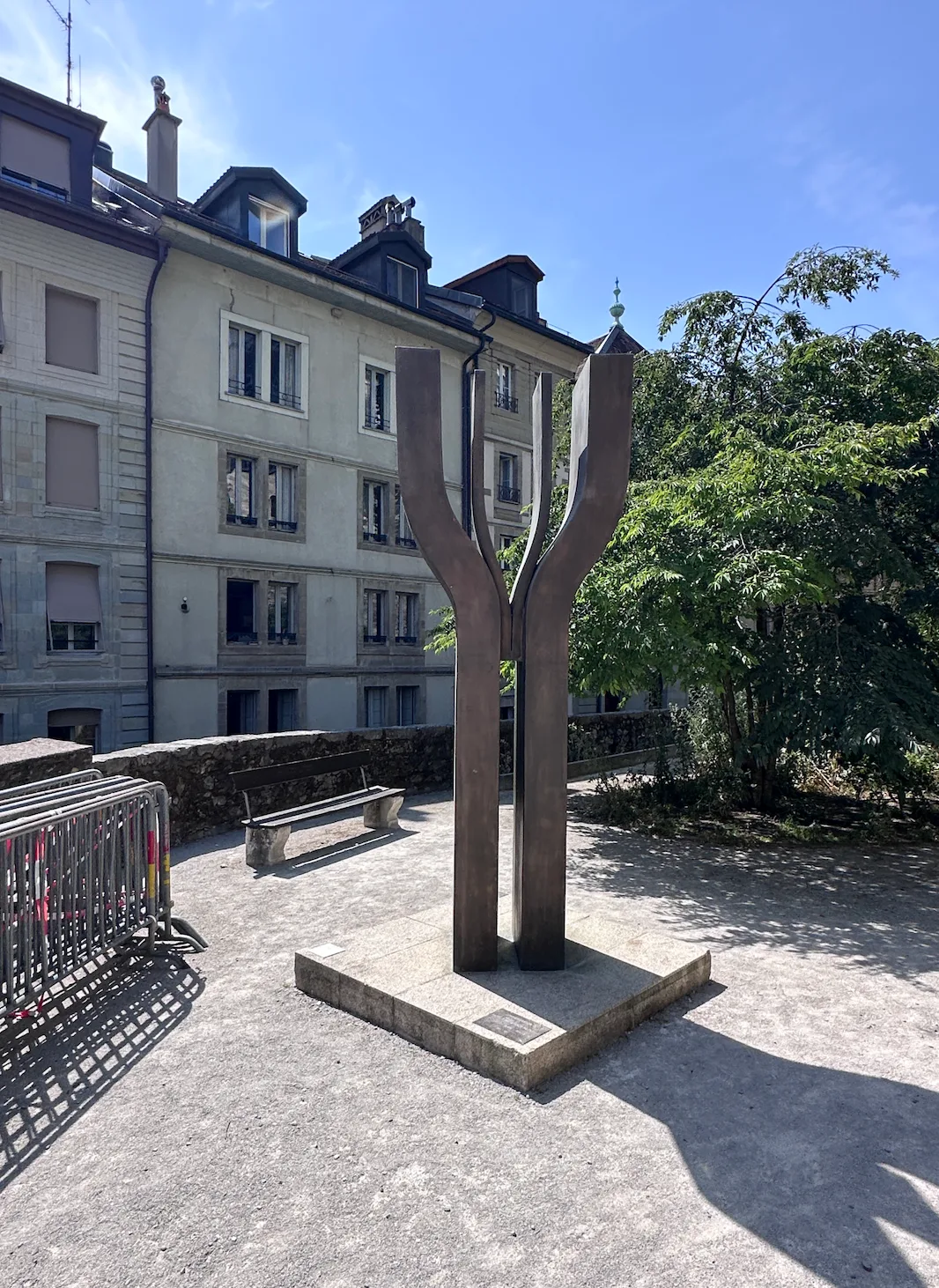Main view at Terrasse Agrippa-d'Aubigné Geneva — travel photo