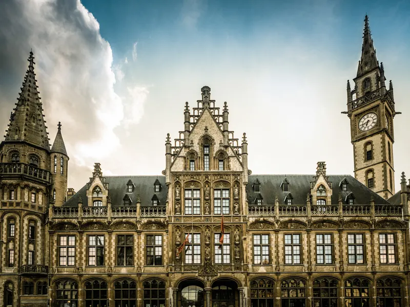 1898 The Post and Porter's house