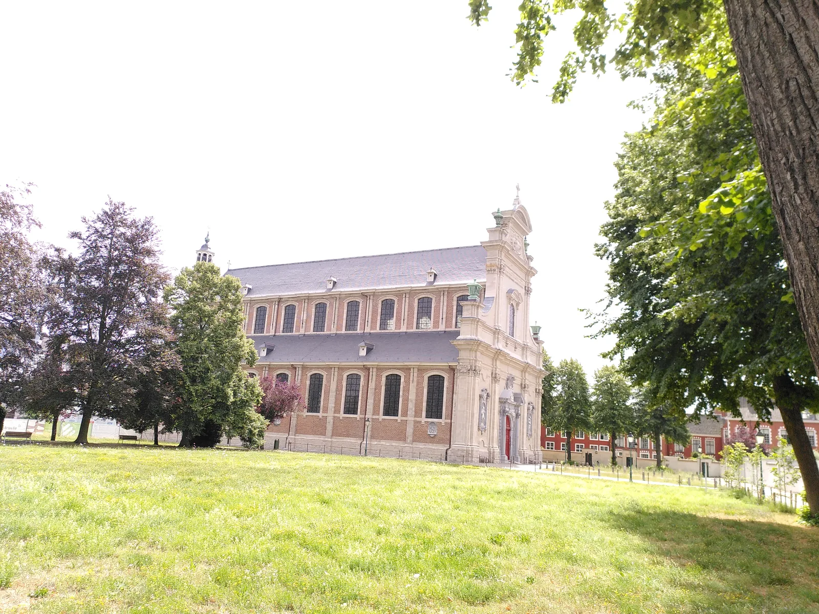 Main view at Begijnhof O.L.V. ter Hoyen / Klein Begijnhof Gent Ghent — travel photo