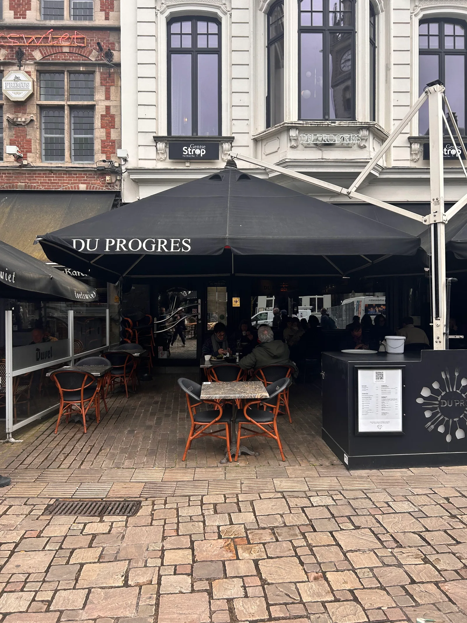 Atmosphere at Du Progres Ghent — travel photo