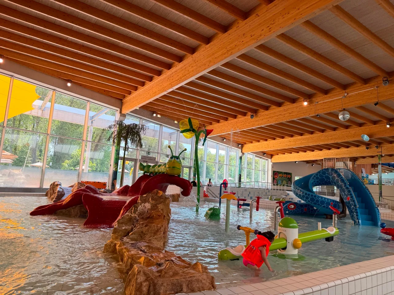 Main view at LAGO Gent Rozebroeken Ghent — travel photo