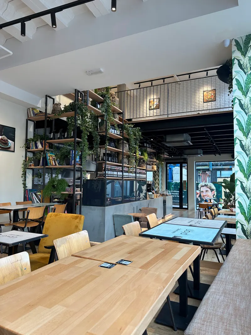 Lloyd Coffee Eatery - Gent
