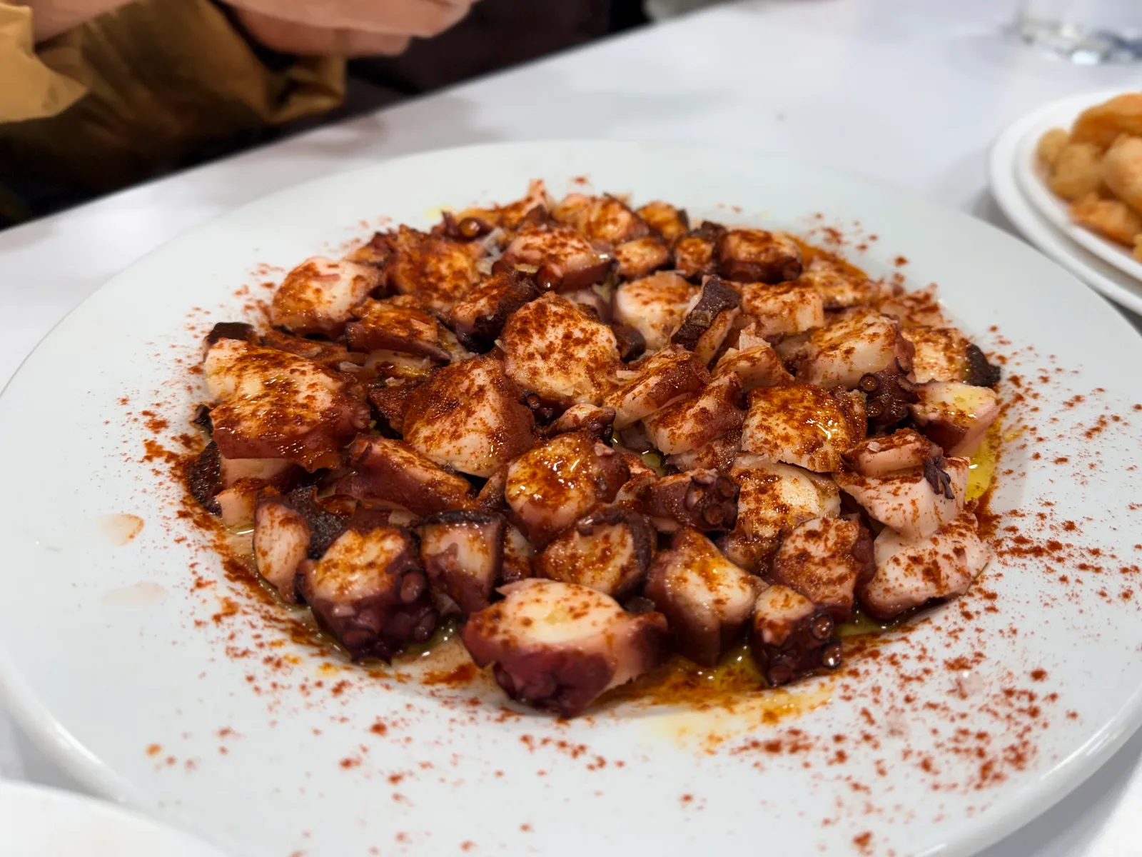 Atmosphere at Bar los diamantes Granada — travel photo