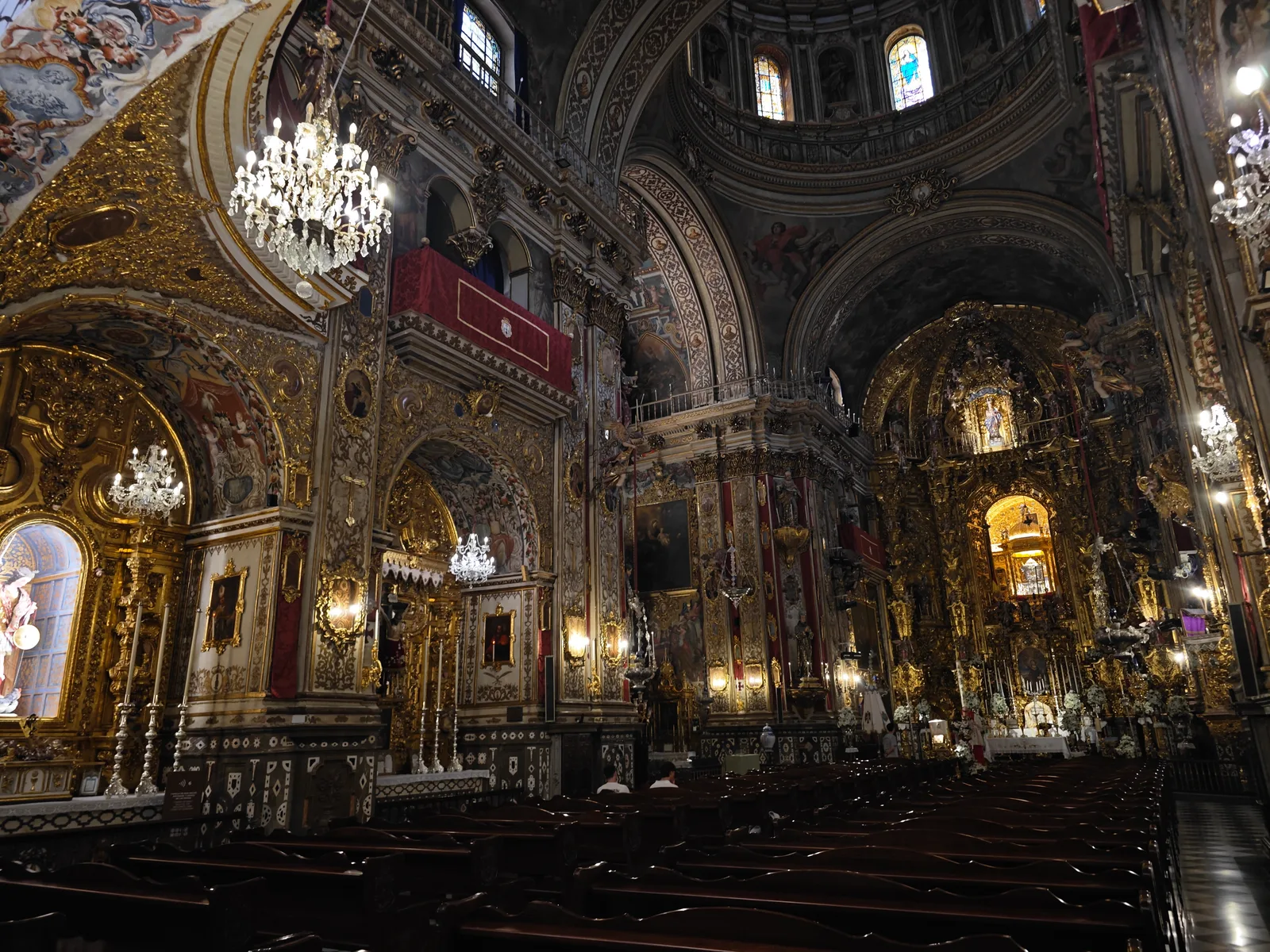 Details at Basílica de San Juan de Dios Granada — travel photo