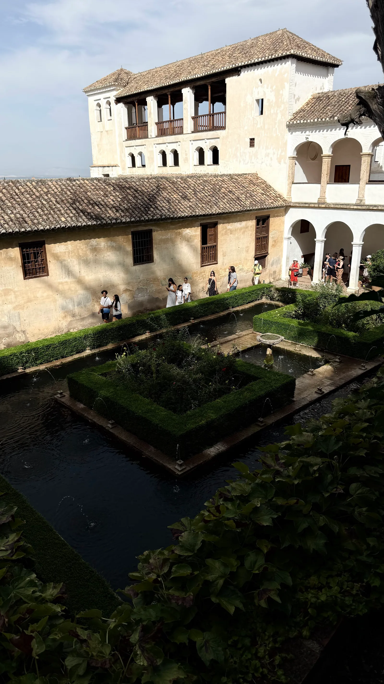 Main view at Generalife Gardens Granada — travel photo