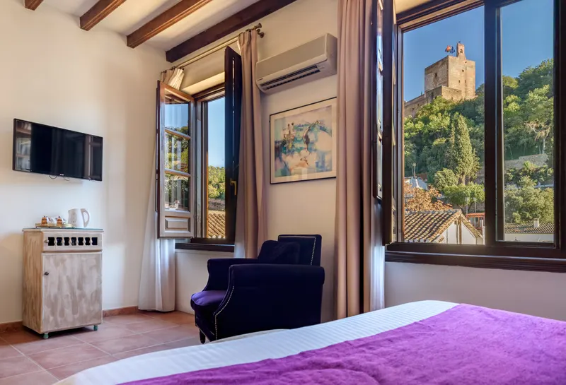Hotel Palacio de Santa Ines, siglo XVI