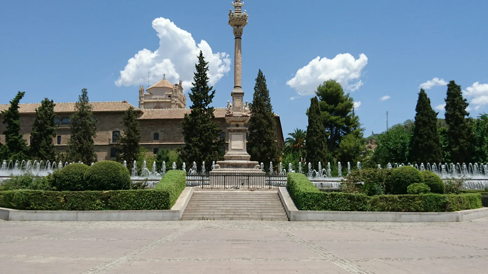 Details at Jardines del Triunfo Granada — travel photo