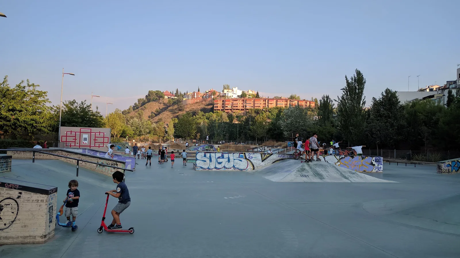 Main view at KedeKIDS Granada — travel photo