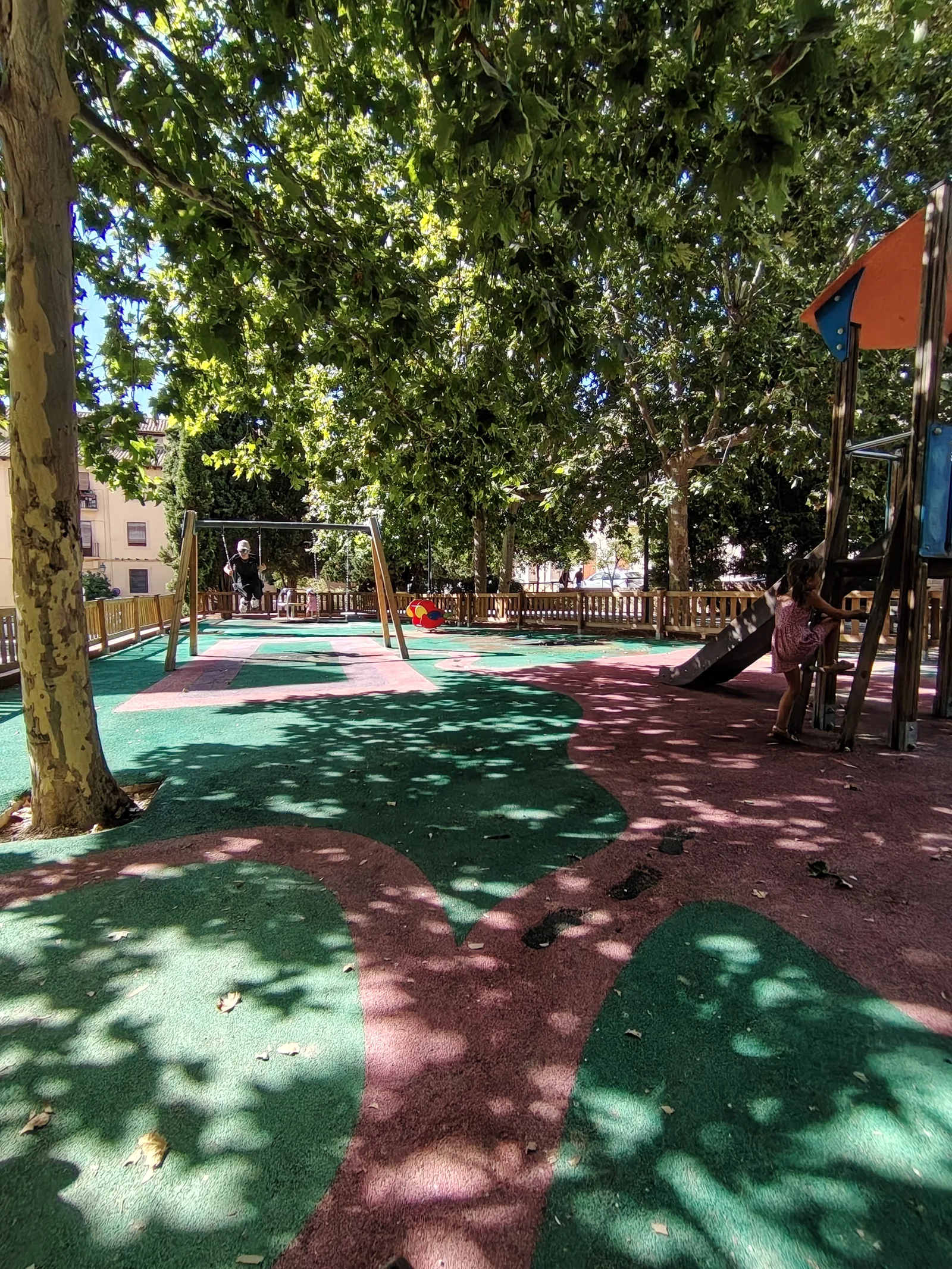 Main view at Parque infantil "El Príncipe" Granada — travel photo