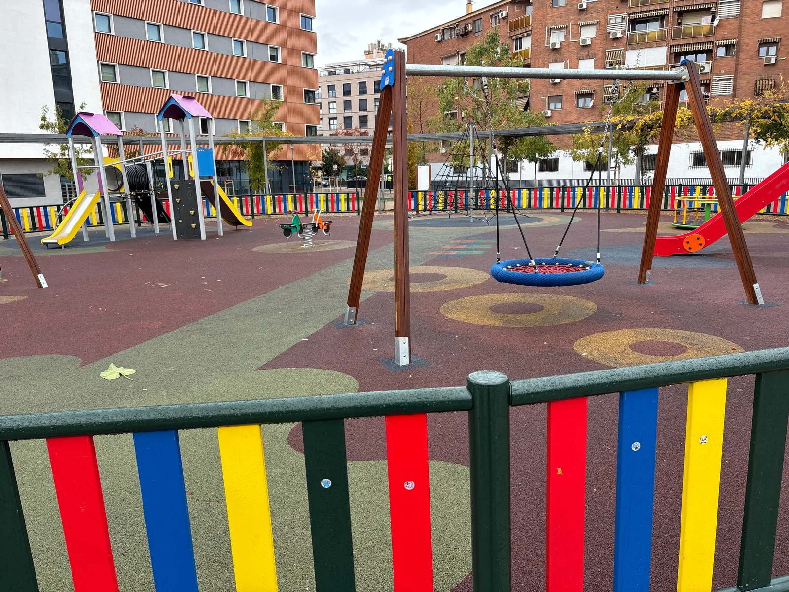 Main view at Parque infantil "Parque Automovilístico" Granada — travel photo