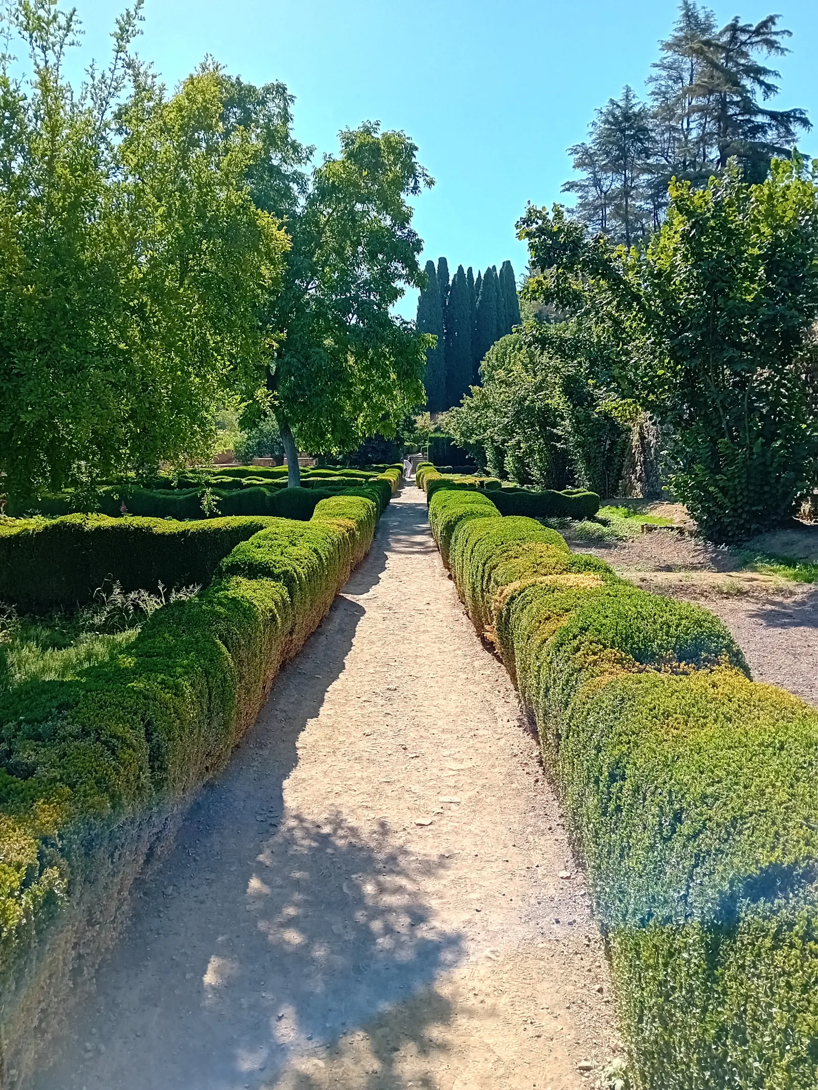 Main view at Walk of the Tower Granada — travel photo