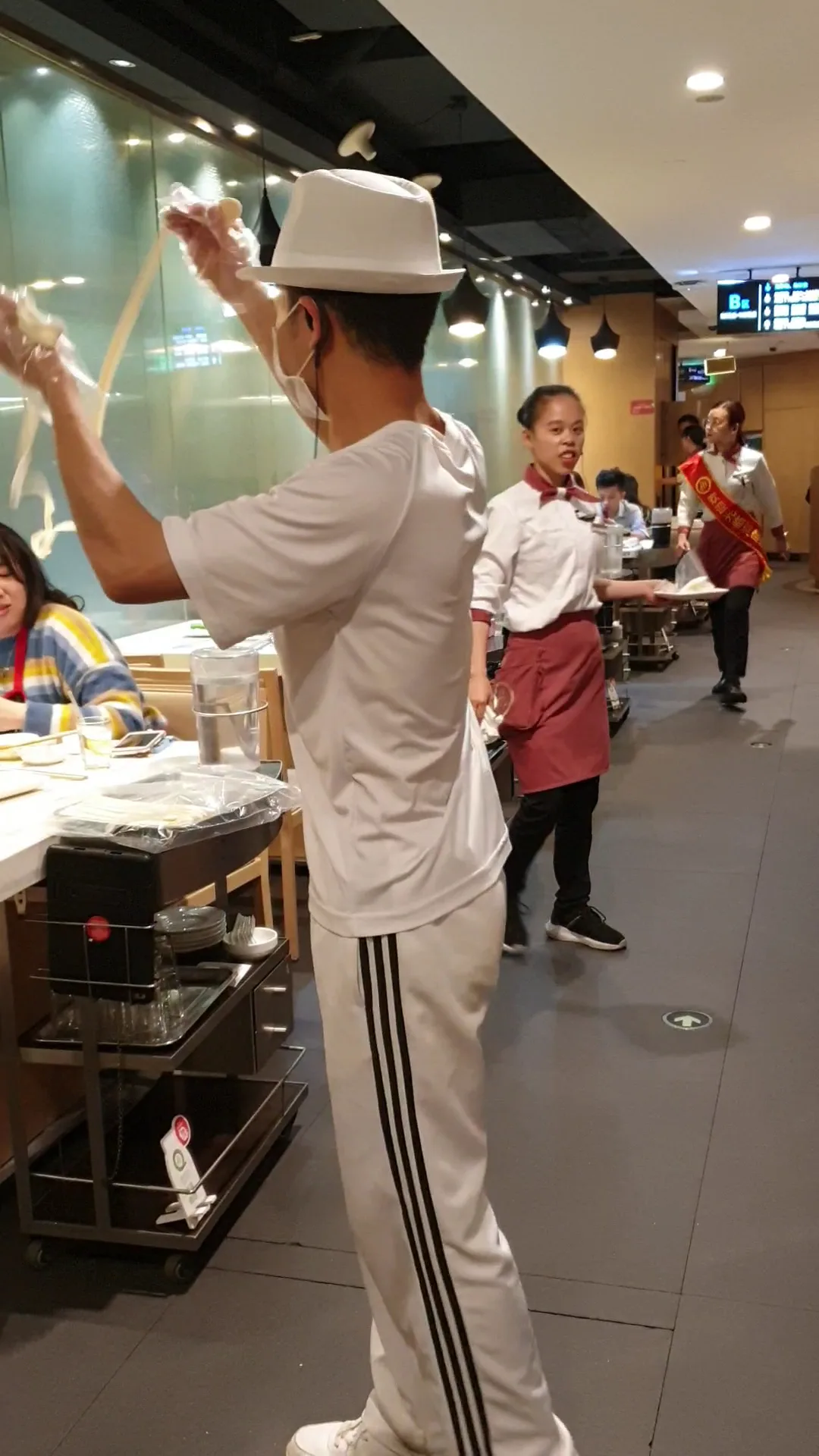 Atmosphere at Dongfeng Park Guangzhou — travel photo
