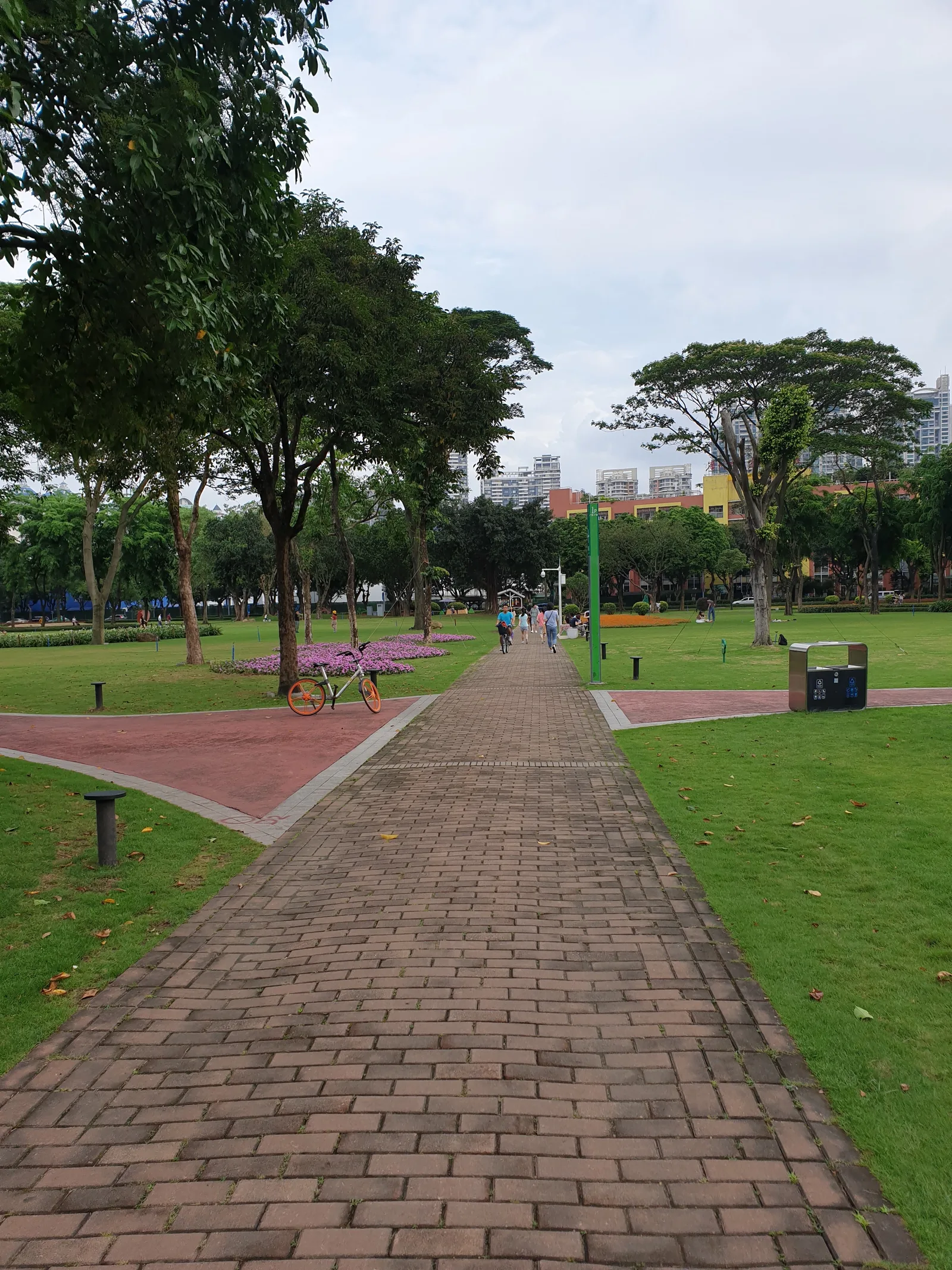 Interior at Guangzhou Development Park Guangzhou — travel photo