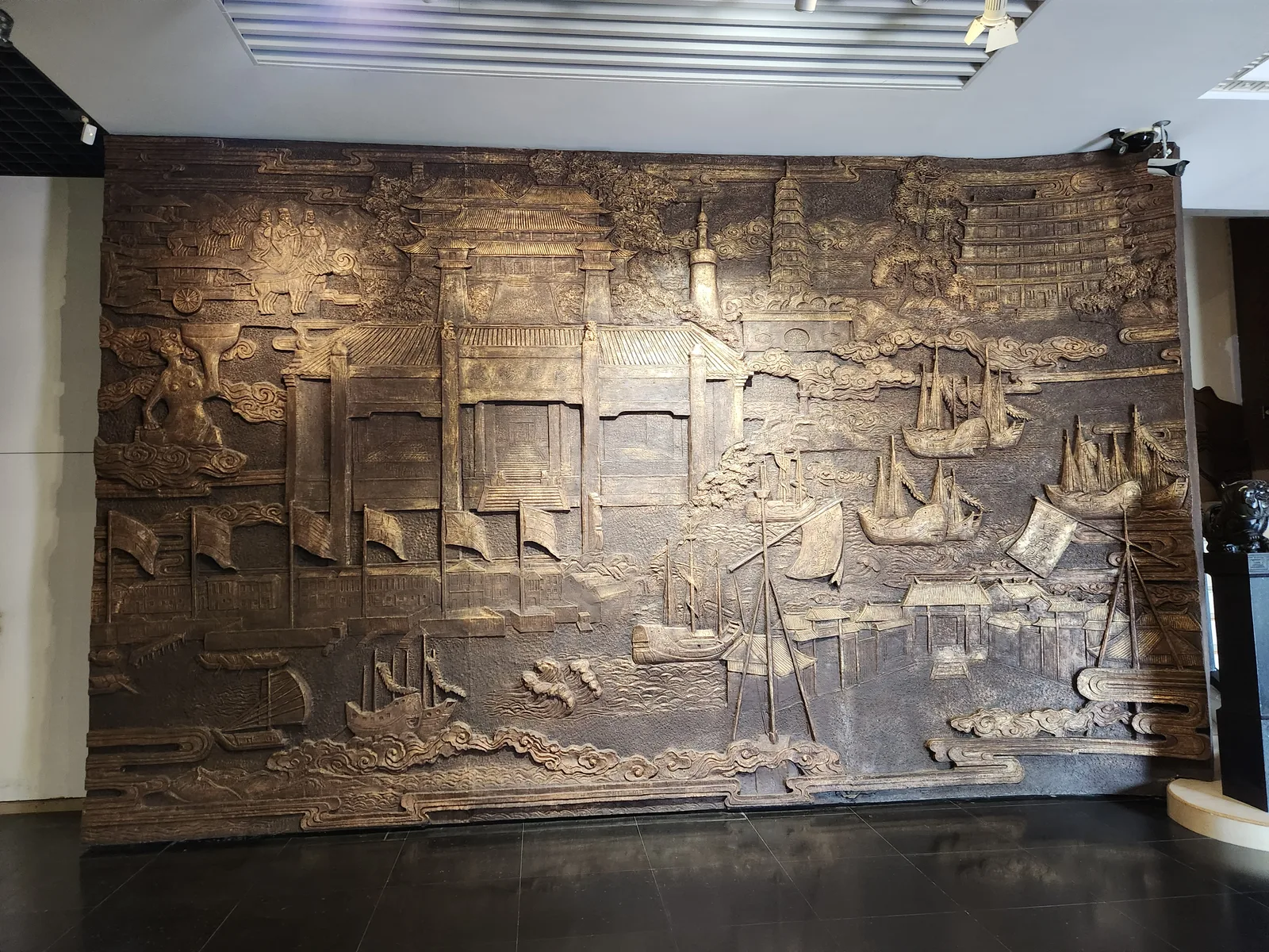 Details at Guangzhou Museum Ticket Office Guangzhou — travel photo