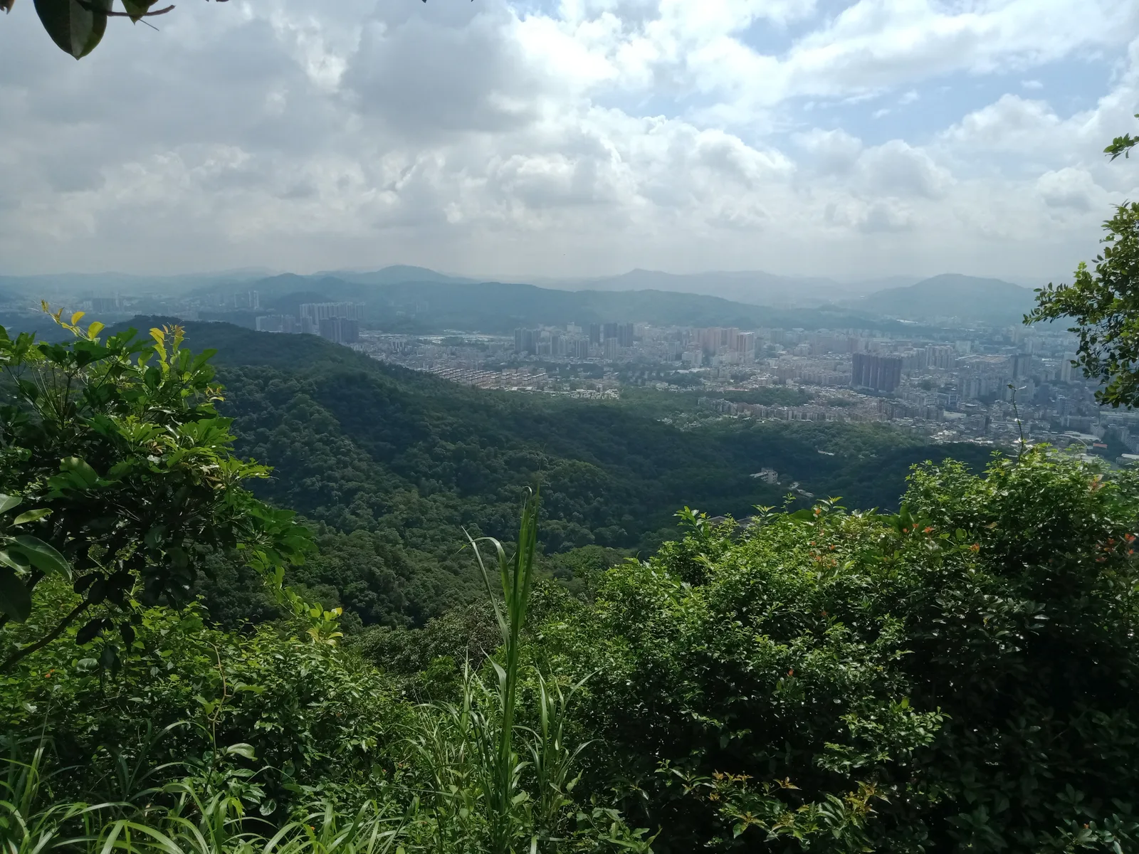 Main view at Moxing Summit Guangzhou — travel photo
