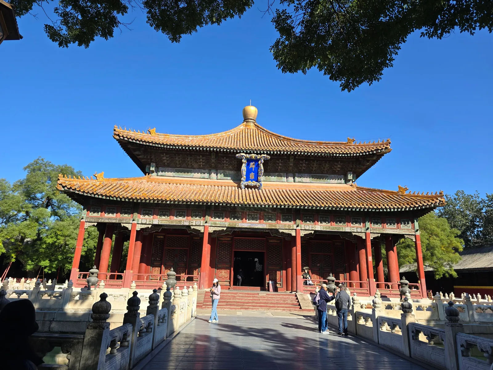 西关古老大屋 — romantic guide Guangzhou