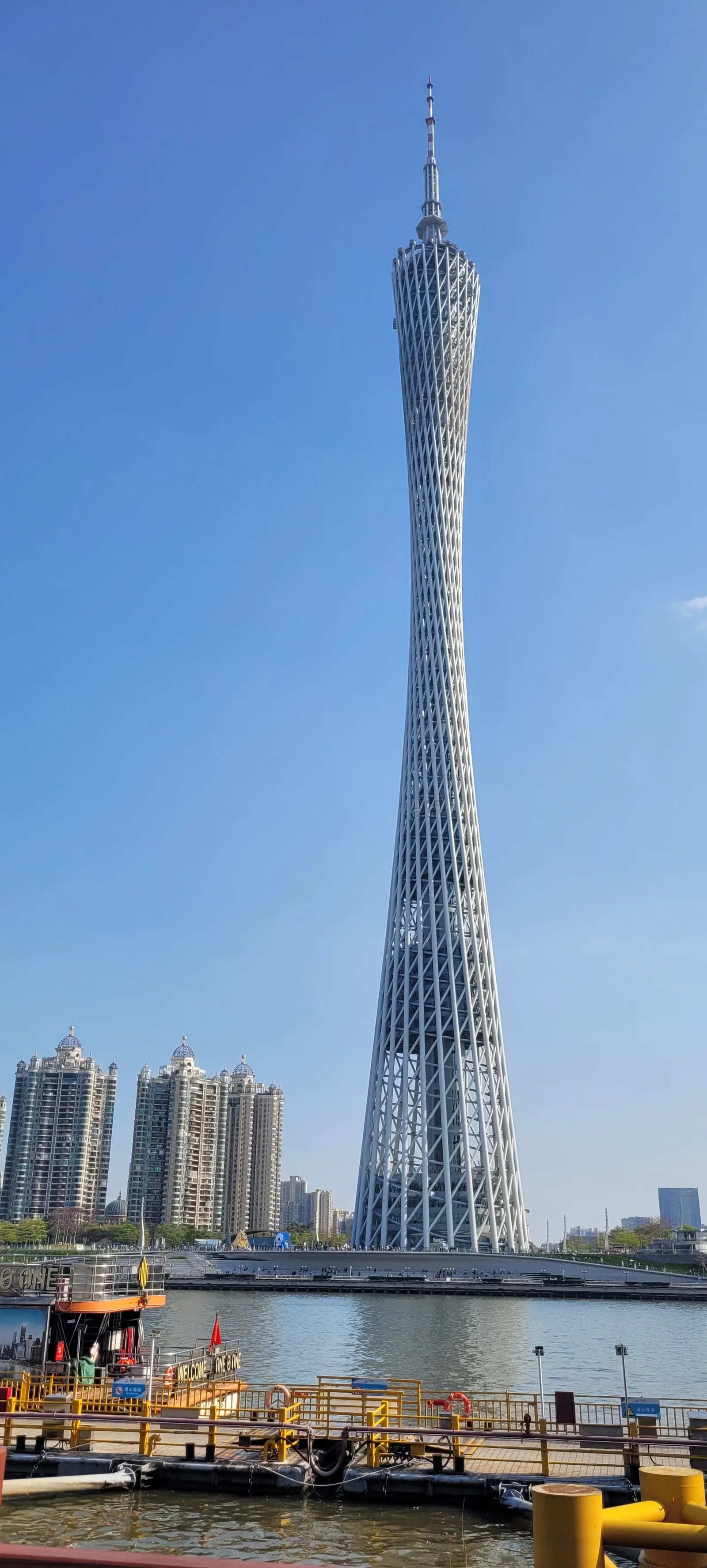 Details at 广州塔 Guangzhou — travel photo