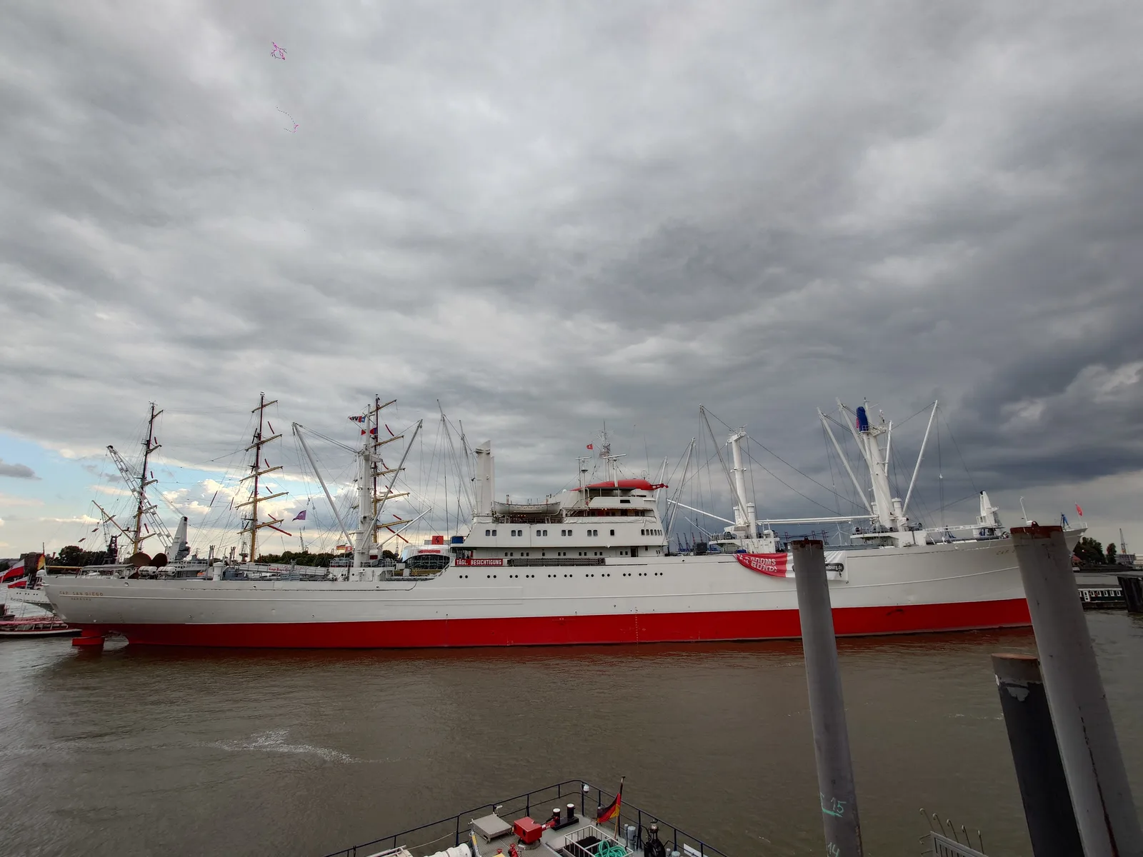 Main view at Cap San Diego Hamburg — travel photo