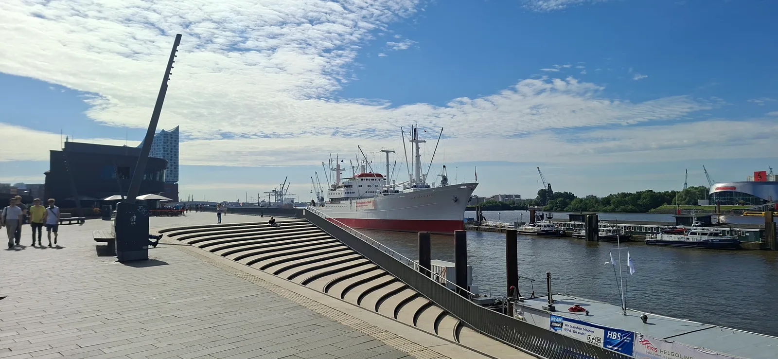 Details at Cap San Diego Hamburg — travel photo