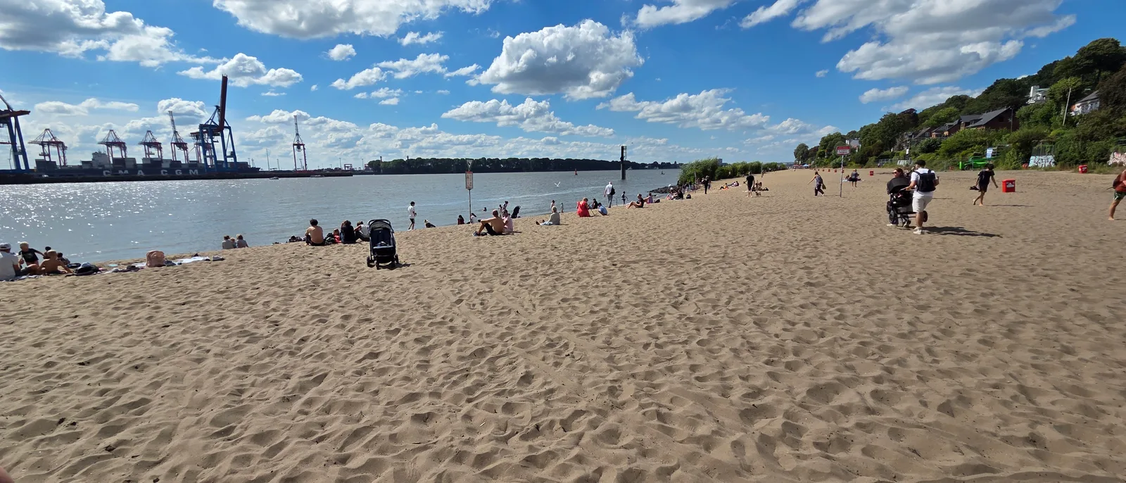 Main view at Elbstrand Hamburg — travel photo