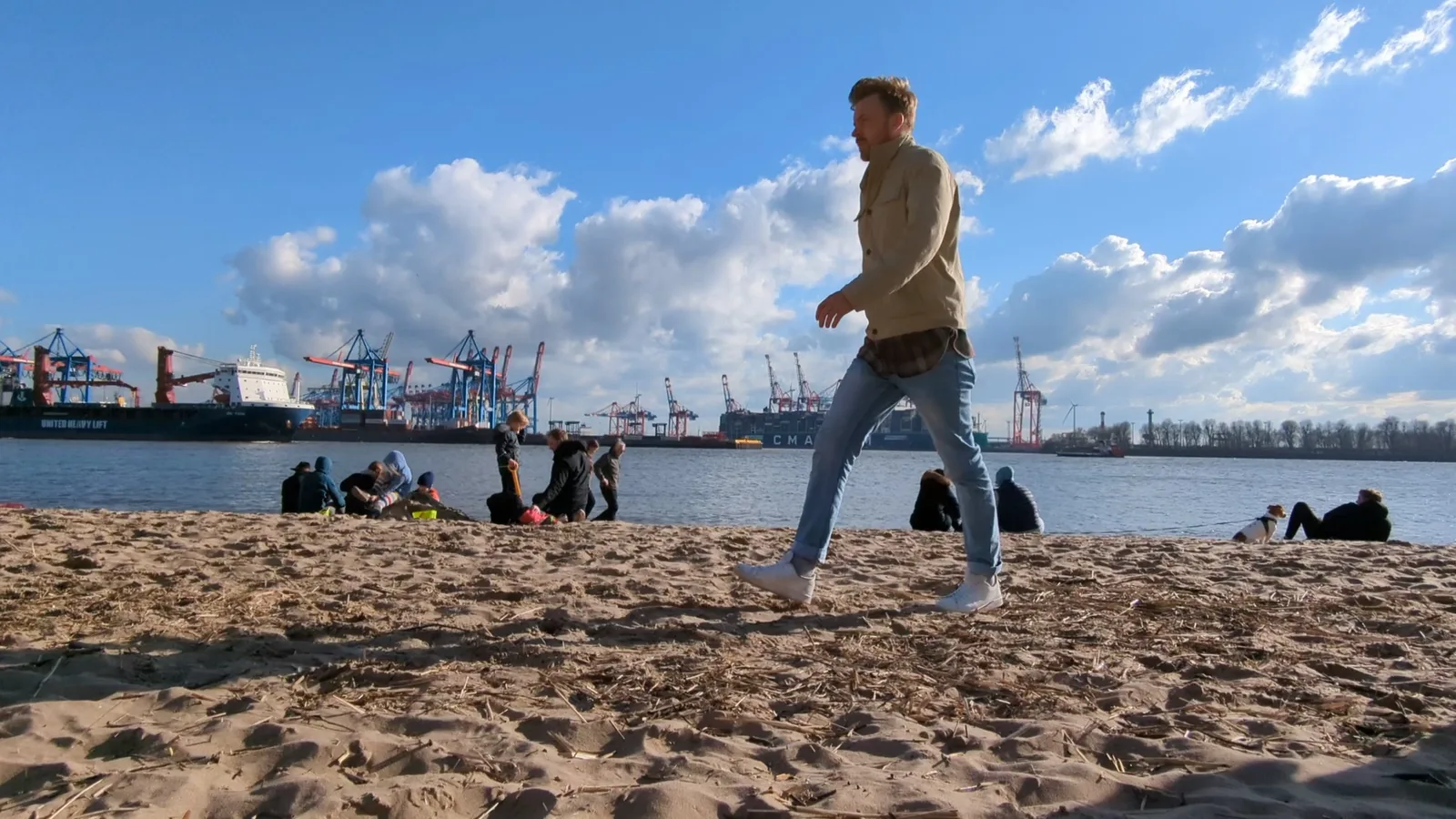 Details at Elbstrand Hamburg — travel photo