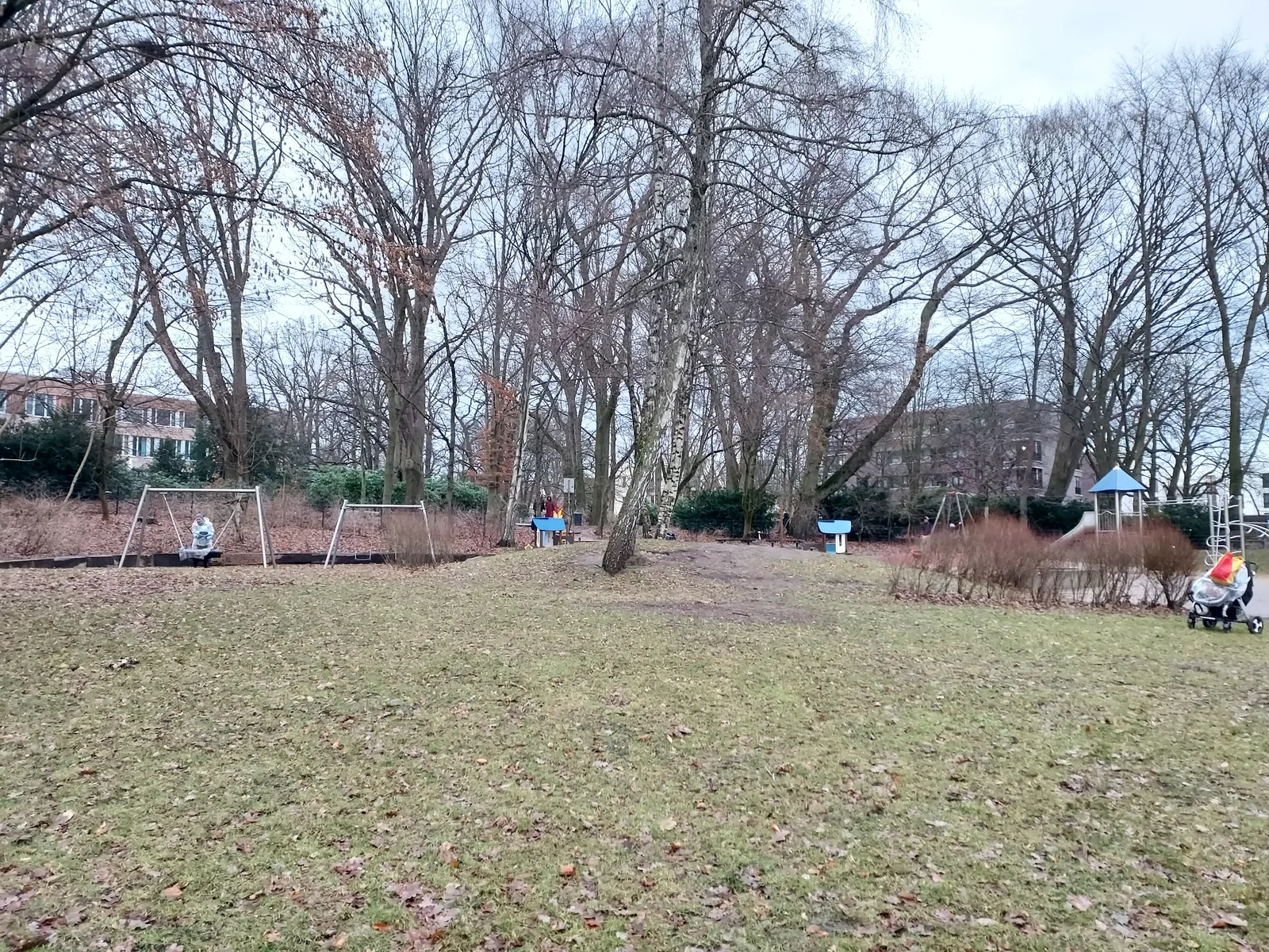 Details at Eppendorfer Park Hamburg — travel photo