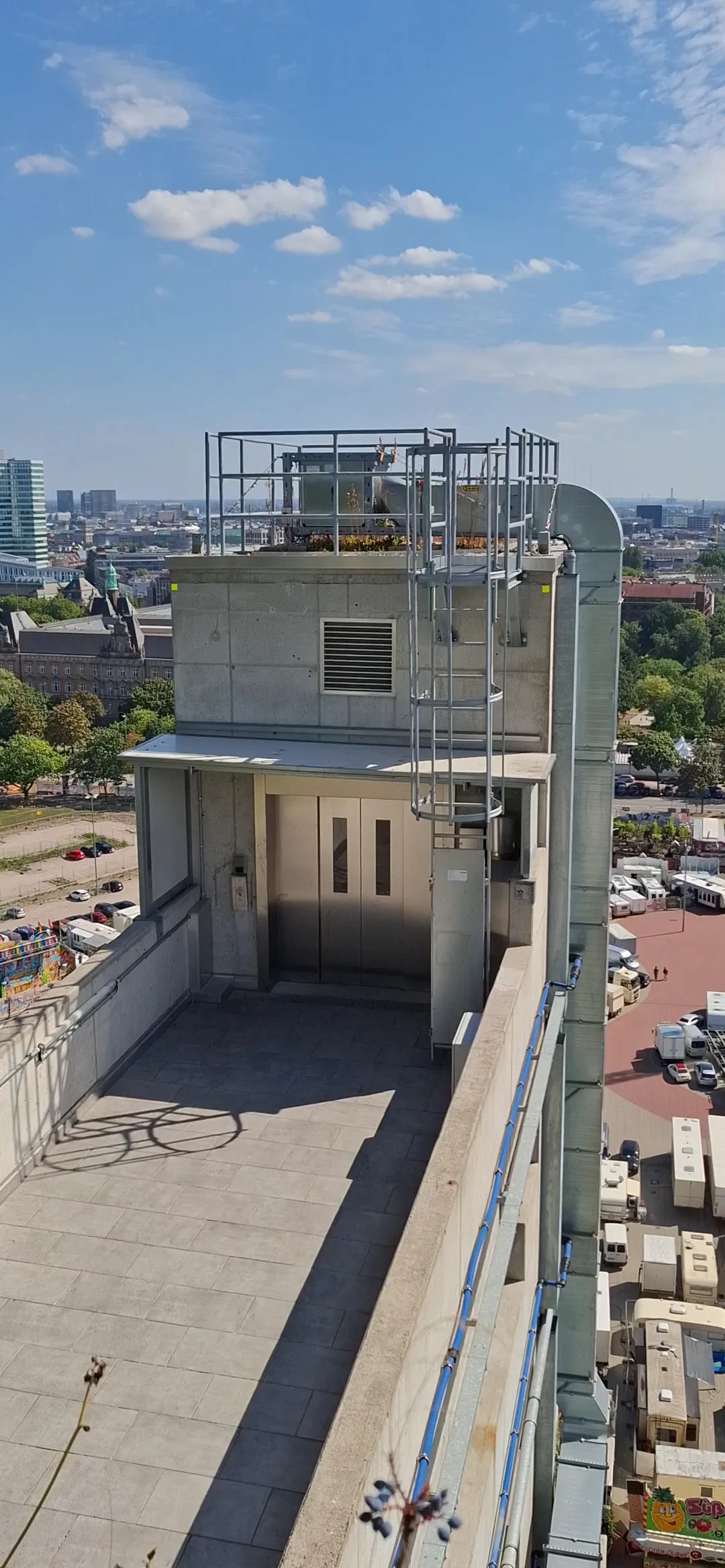 Main view at Hamburg BUNKER Hamburg — travel photo
