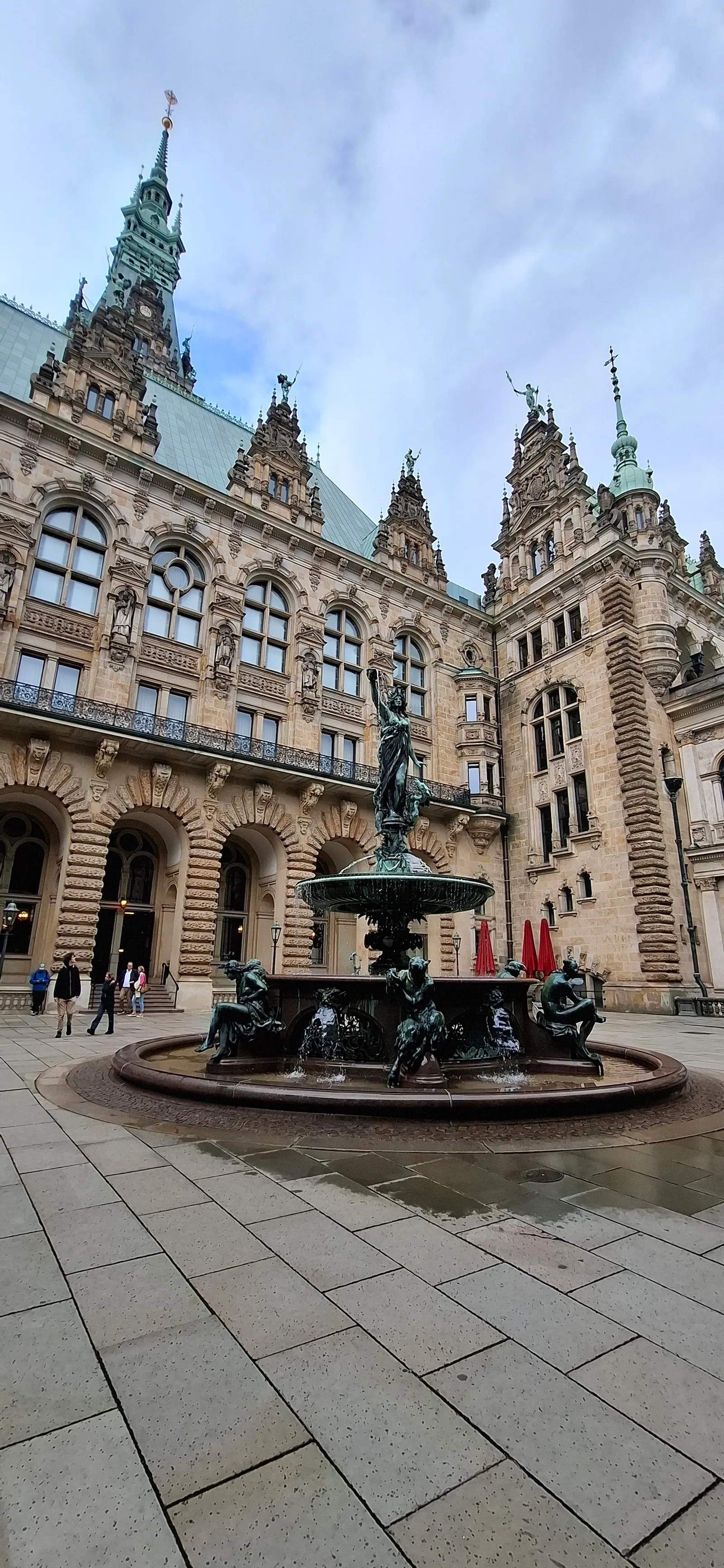 Main view at Hamburg Townhall Hamburg — travel photo