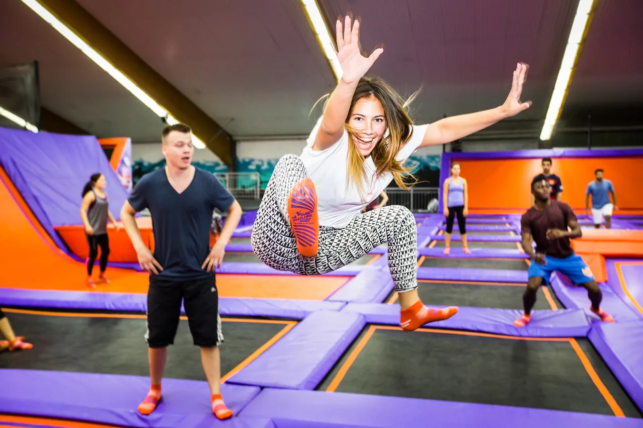 JUMP House Trampolinpark Hamburg-Stellingen — family guide Hamburg