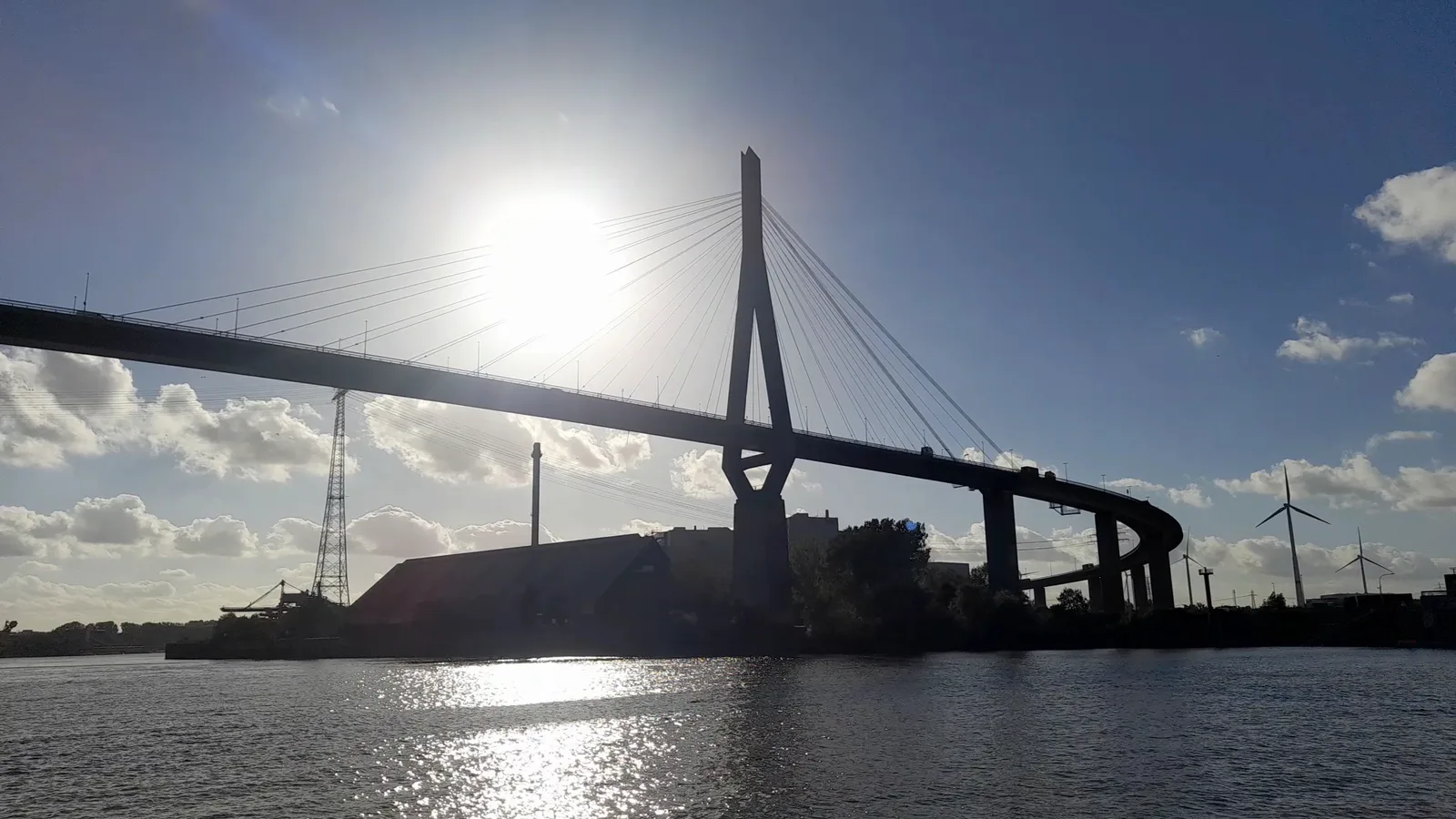 Main view at Köhlbrand Bridge Hamburg — travel photo