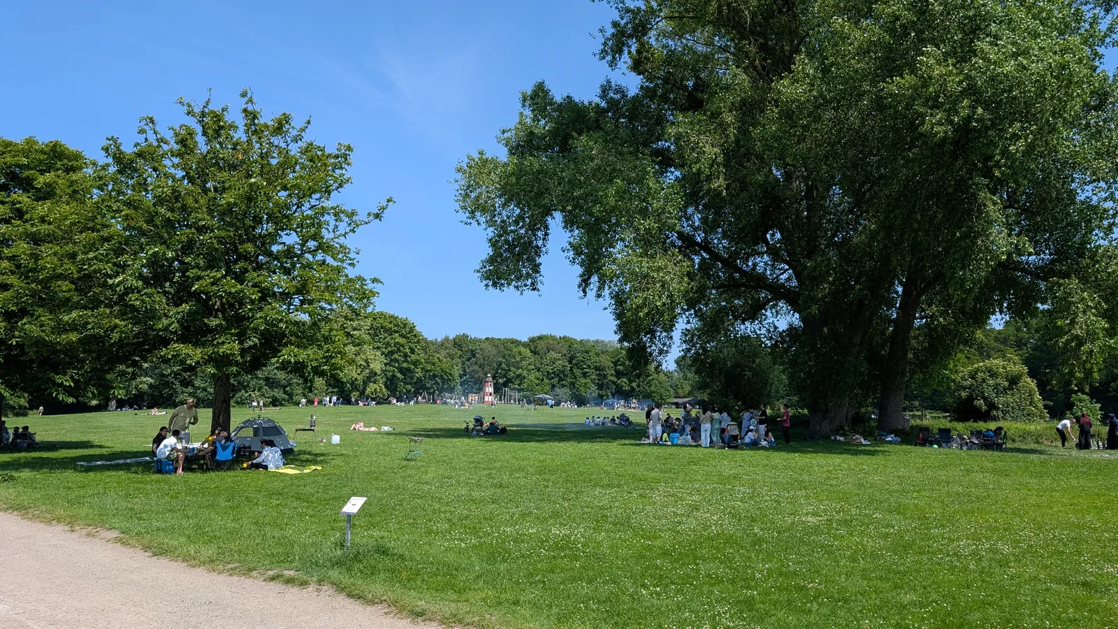 Details at Öjendorfer Park Hamburg — travel photo