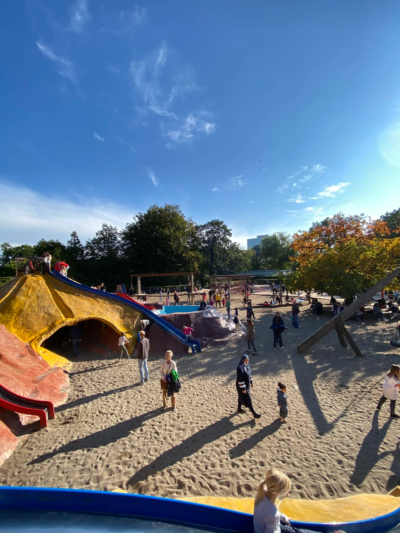 Atmosphere at Spielplatz Planten Un Blomen Große Wallanlagen Hamburg — travel photo