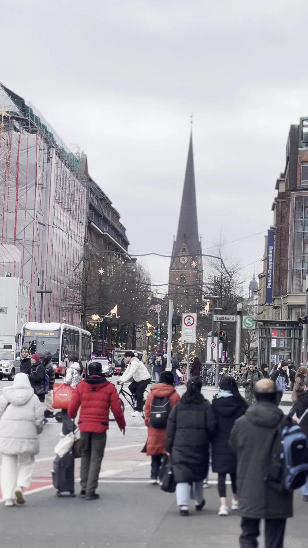 Details at Town Hall Market Hamburg — travel photo