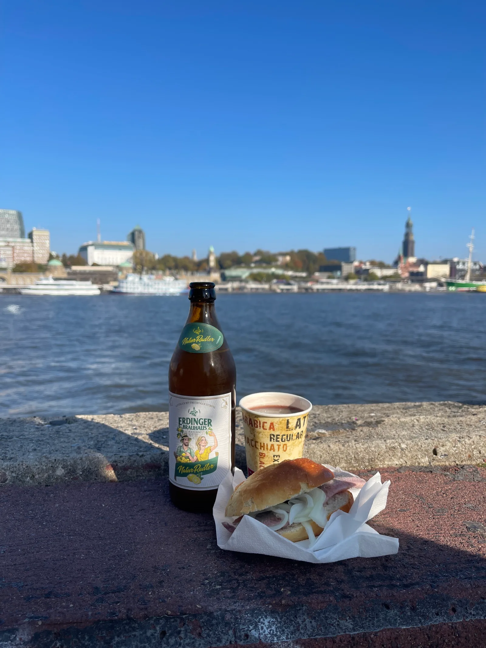Details at Viewpoint Steinwerder Hamburg — travel photo