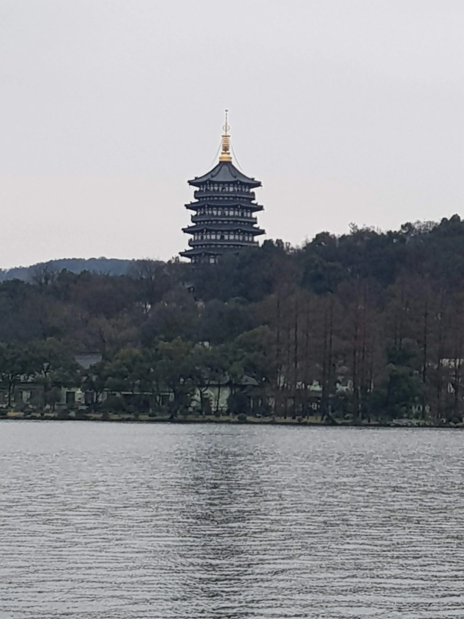 Atmosphere at Baoshi Mountain Hangzhou — travel photo
