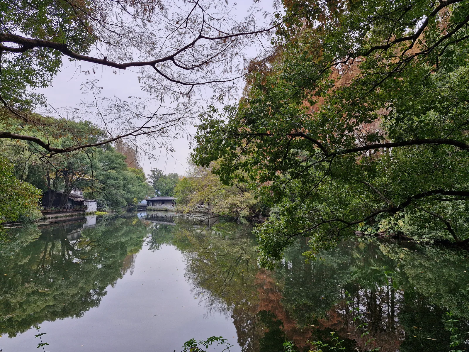 Main view at Changqiao Park Hangzhou — travel photo