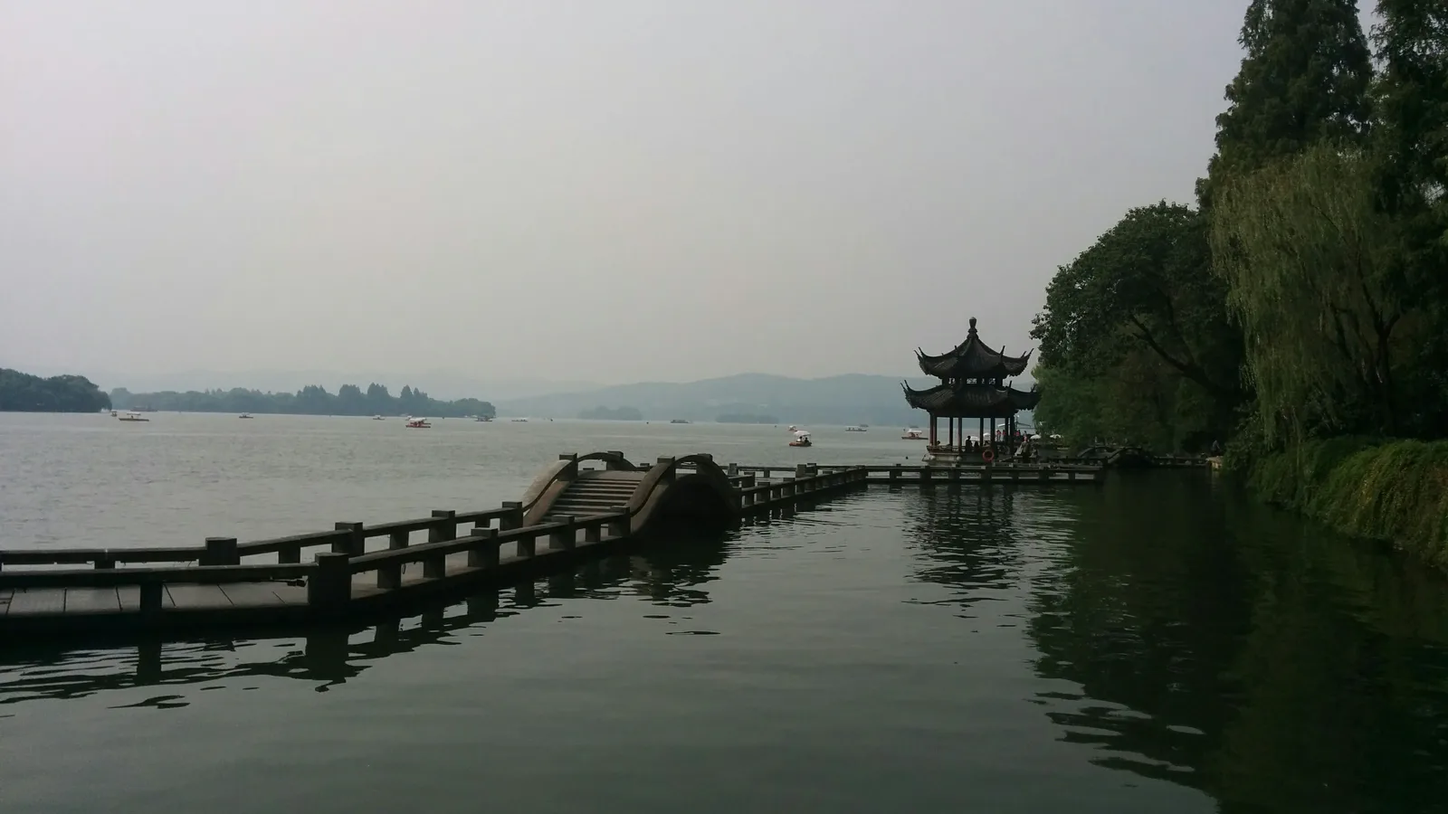 Main view at Huagang Park （East Gate） Hangzhou — travel photo
