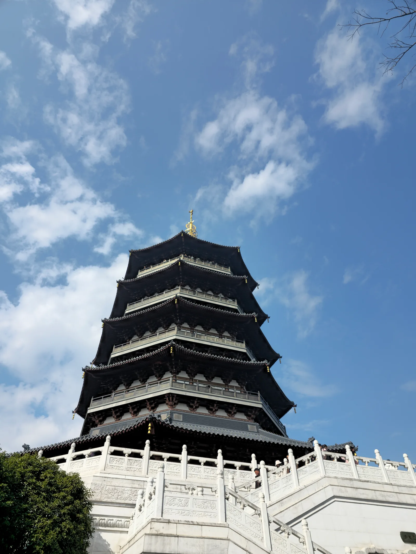 Main view at Leifeng Pagoda Hangzhou — travel photo