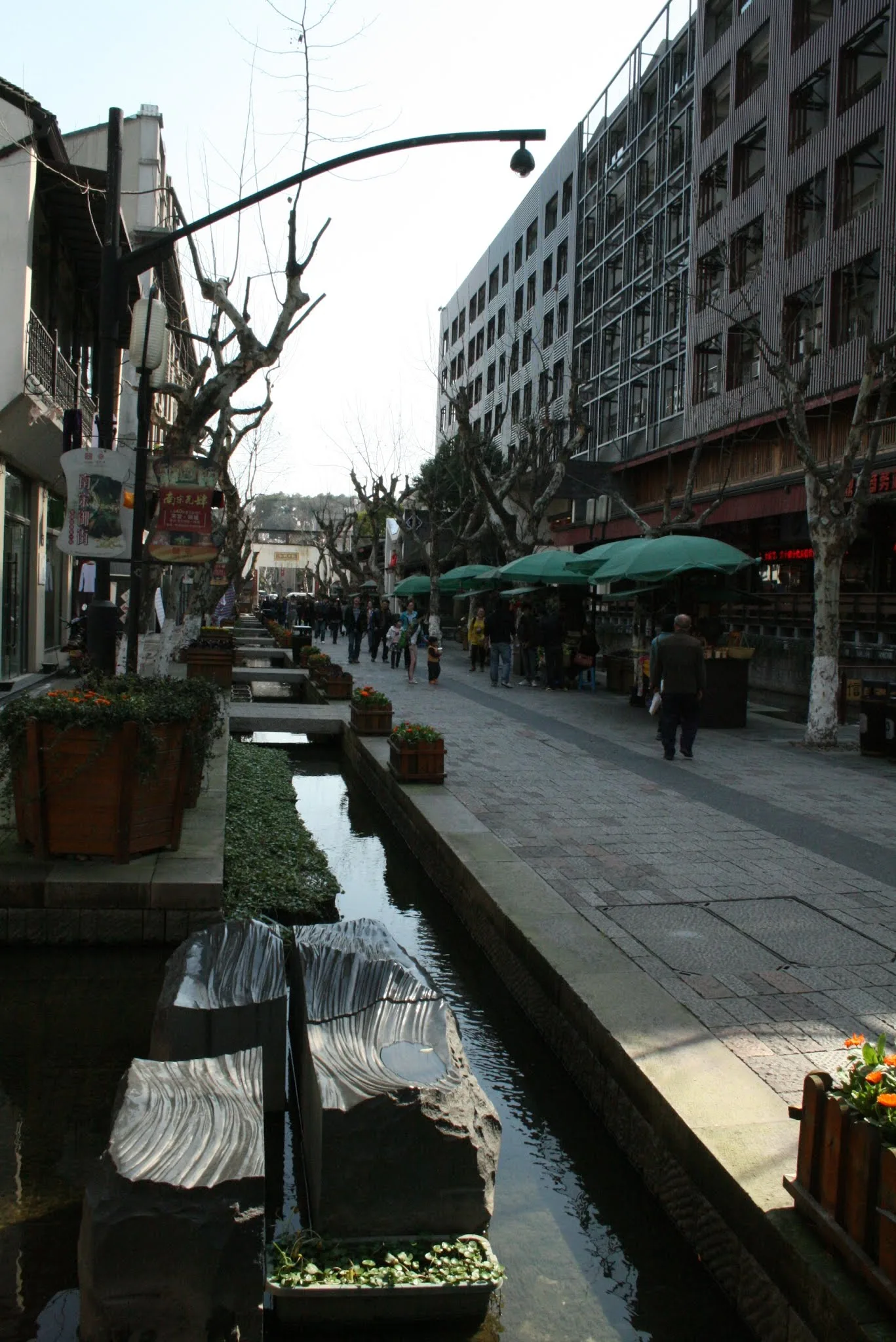 Atmosphere at 南宋御街 Hangzhou — travel photo