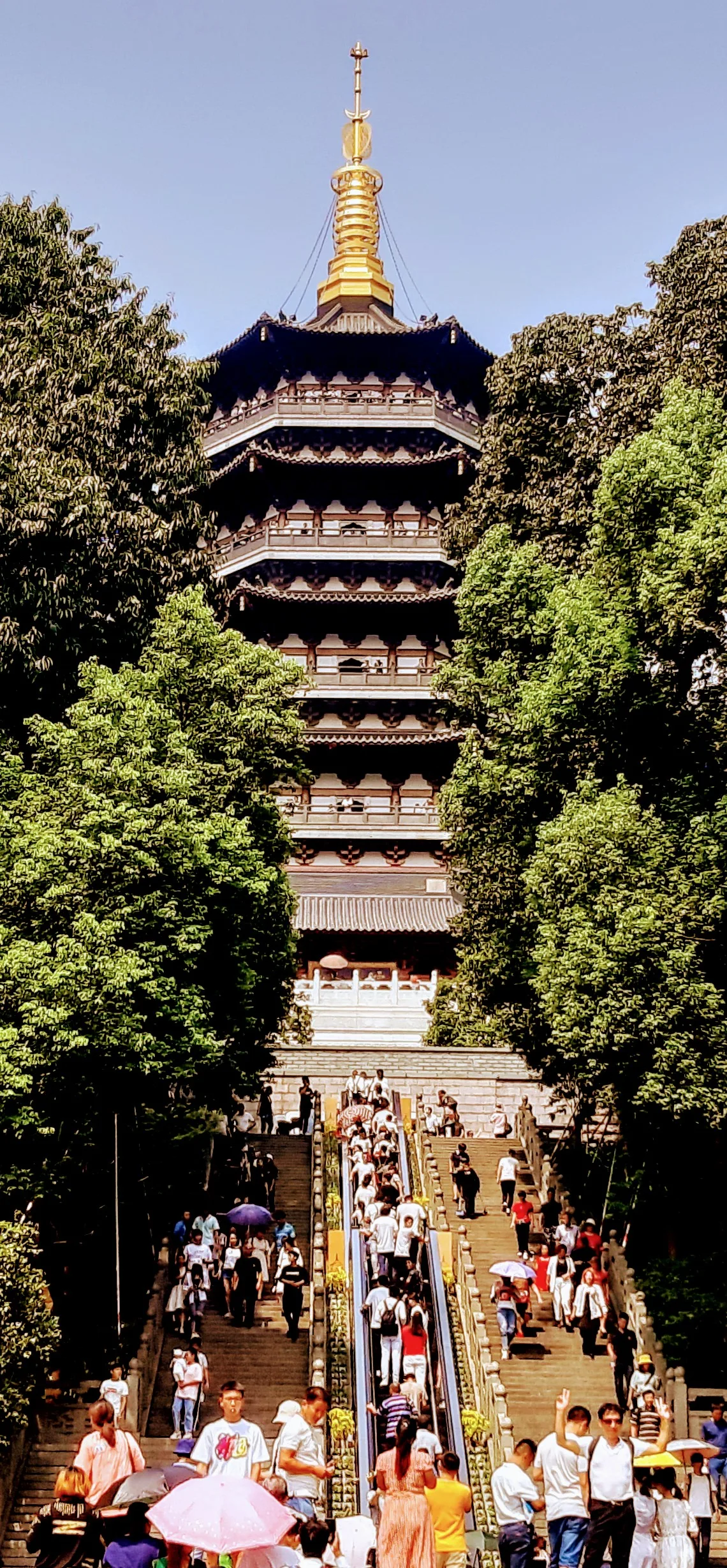 Interior at Sudongpo Memorial Hall Hangzhou — travel photo