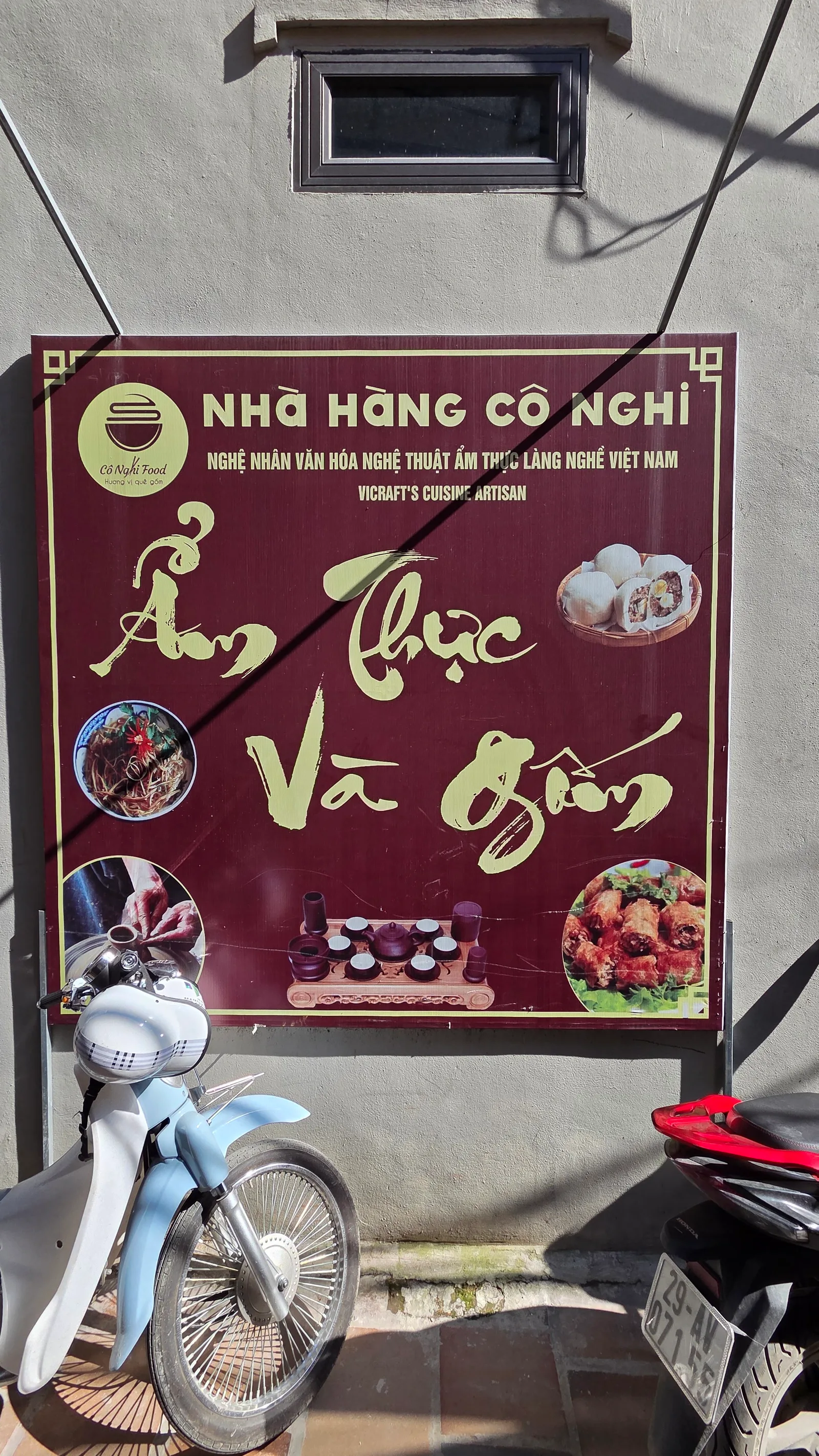 Details at Bat Trang Ancient Village Hanoi — travel photo