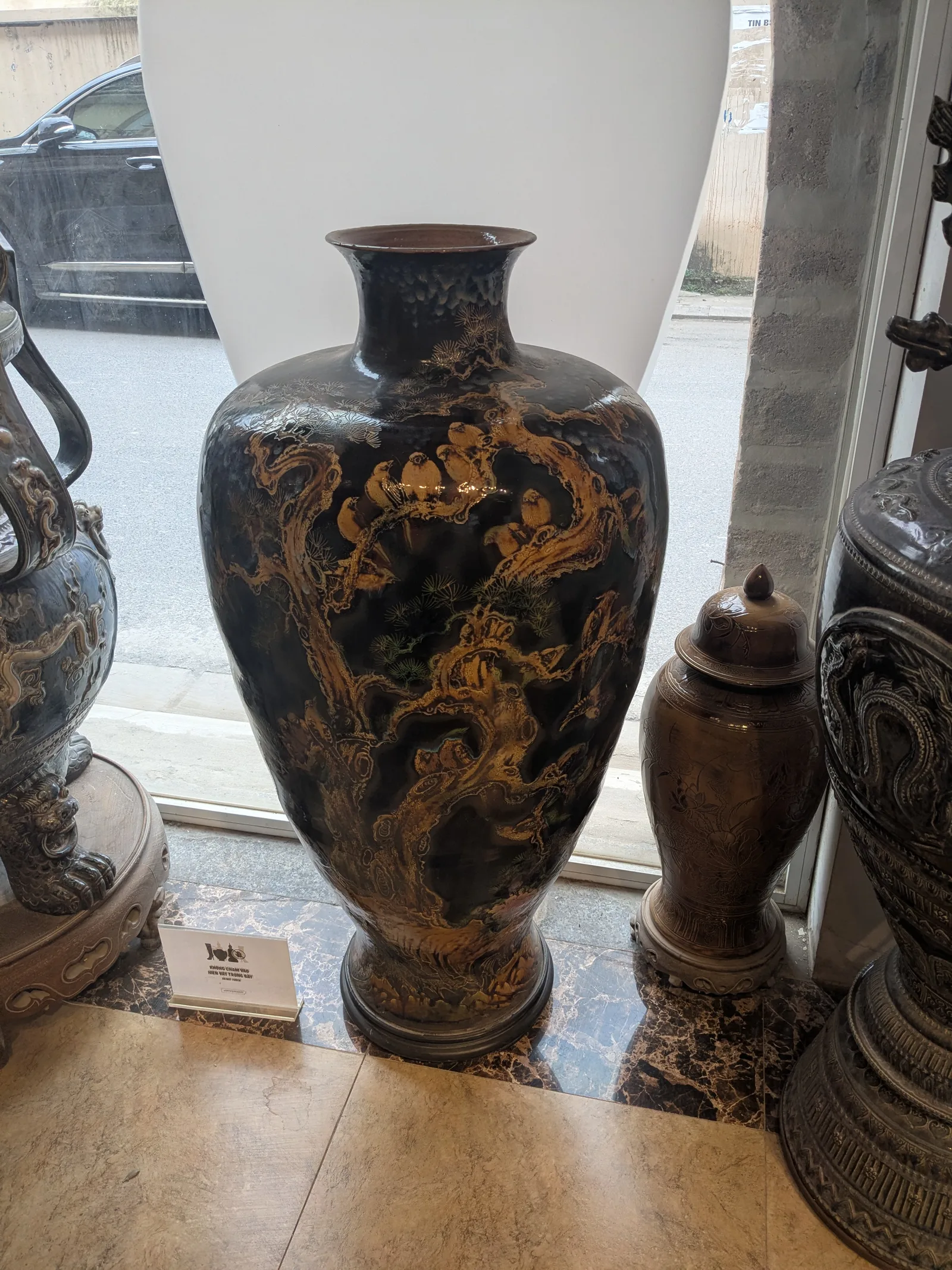 Interior at Bát Tràng Museum by National Artist Vũ Thắng Hanoi — travel photo