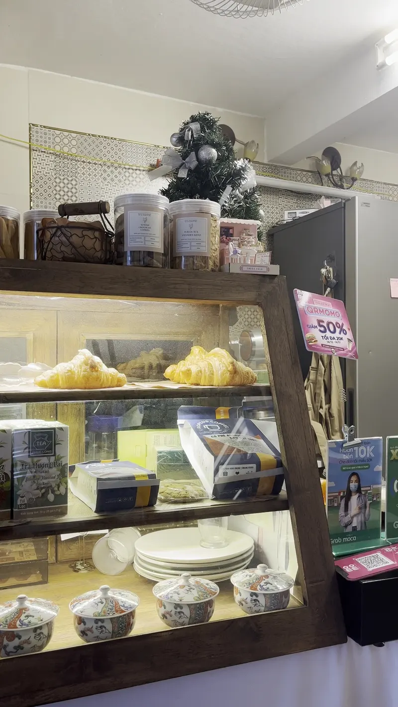 Dacia Tea And Bakery