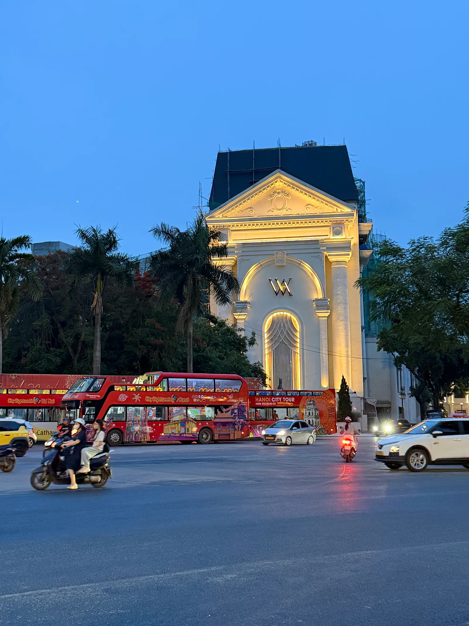 Main view at Hanoi Opera House Hanoi — travel photo