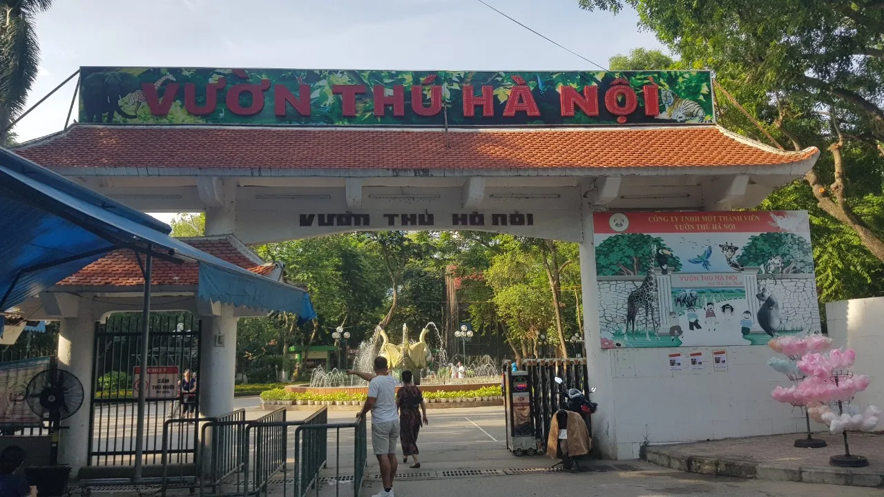 Main view at Hanoi Zoo Hanoi — travel photo