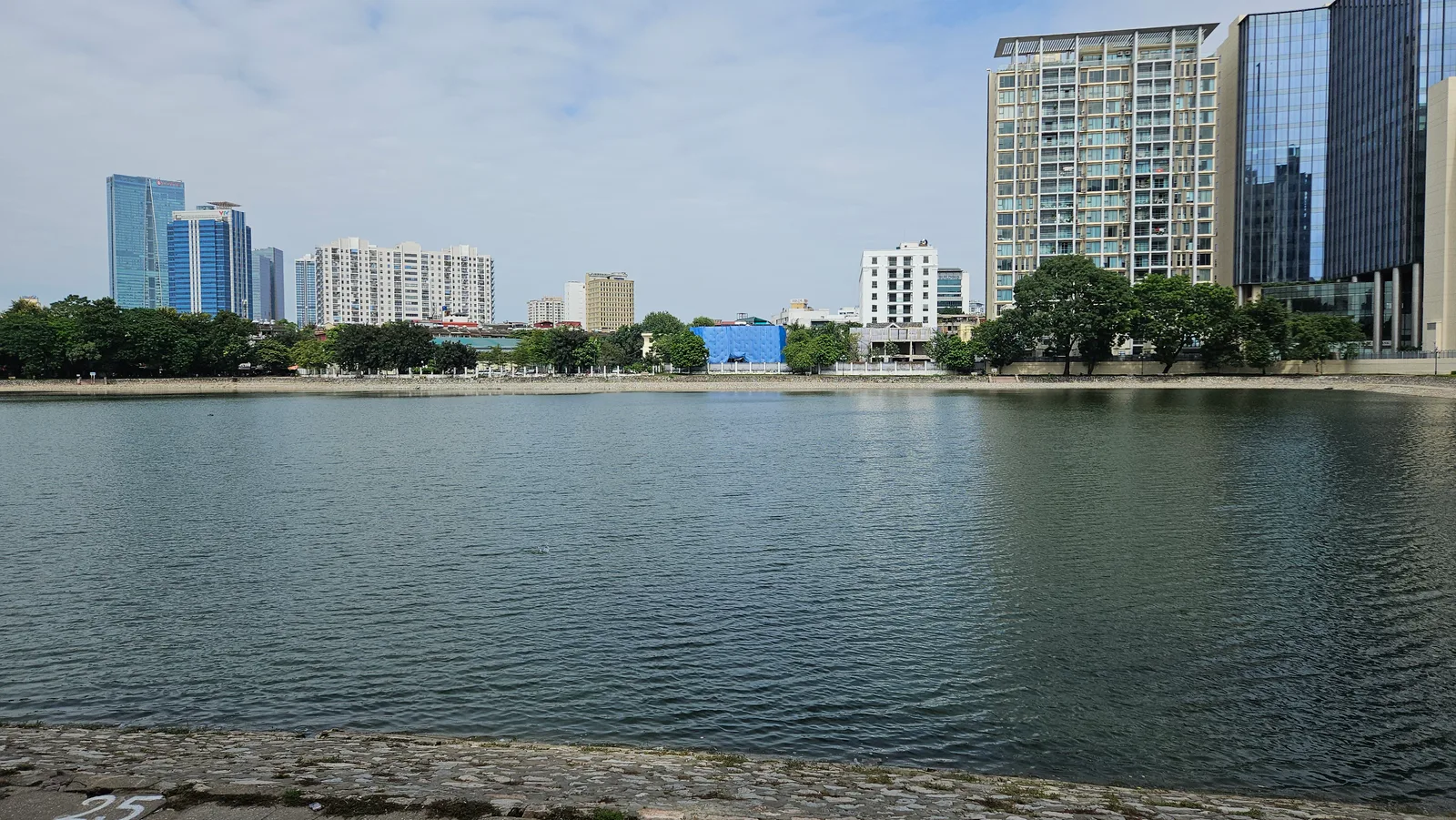 Details at Indira Gandhi Park Hanoi — travel photo