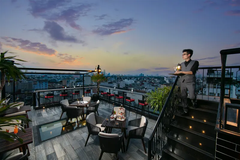 Le Ciel Bar