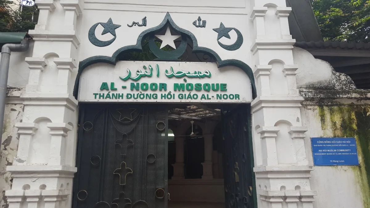 Main view at Masjid Al Noor Hanoi Hanoi — travel photo