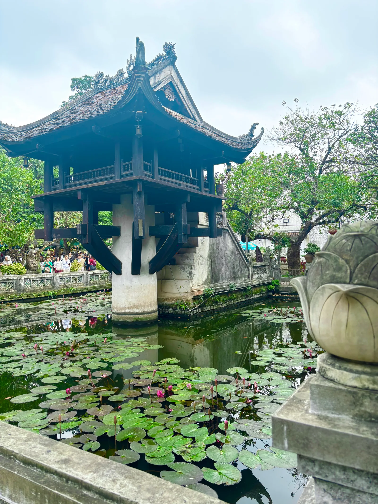Details at One Pillar Pagoda Hanoi — travel photo